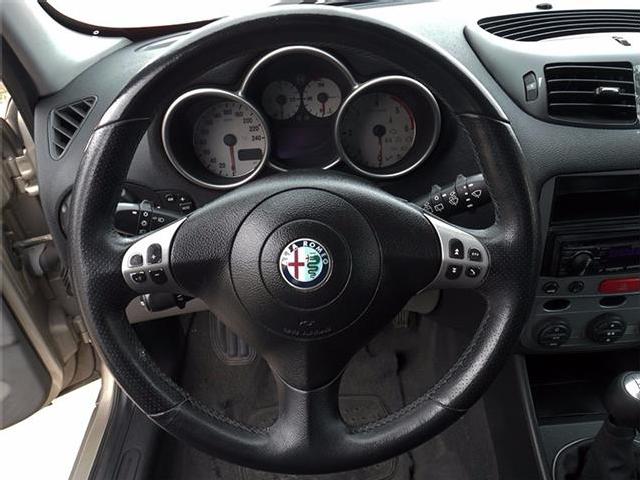 Alfa Romeo 147 147 1.9 Jtd Distinctive ocasion - CV Robledauto