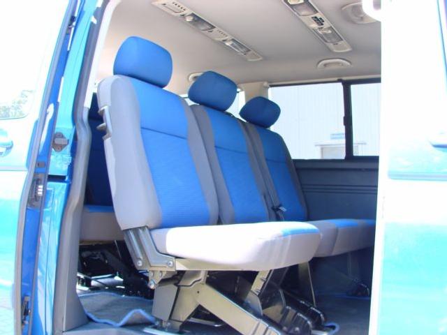Volkswagen T5 Caravelle 2.5tdi Comfortline ocasion - Mumam Automocin