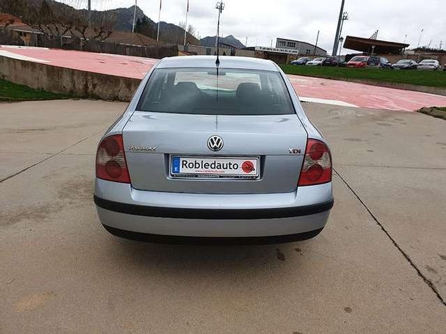 Volkswagen Passat 1.9tdi Advance ocasion - CV Robledauto