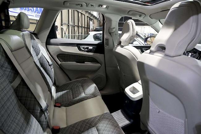 Volvo Xc60 Xc-60 2.0 T8 Awd Momentum Auto ocasion - Automotor Dursan