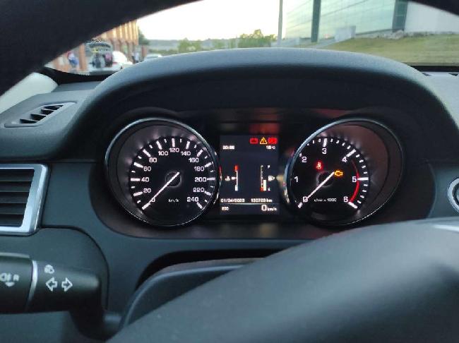 Land Rover Discovery Sport 2.0td4 Hse 4x4 180 ocasion - Only Cars Sabadell