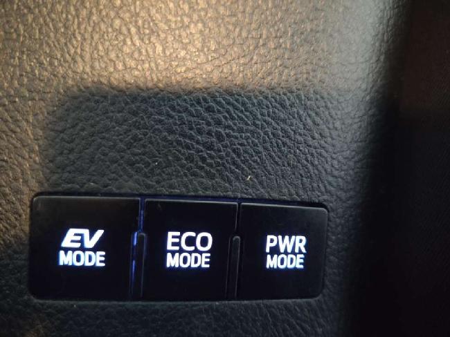 Toyota Auris Hybrid 140h Advance ocasion - Only Cars Sabadell