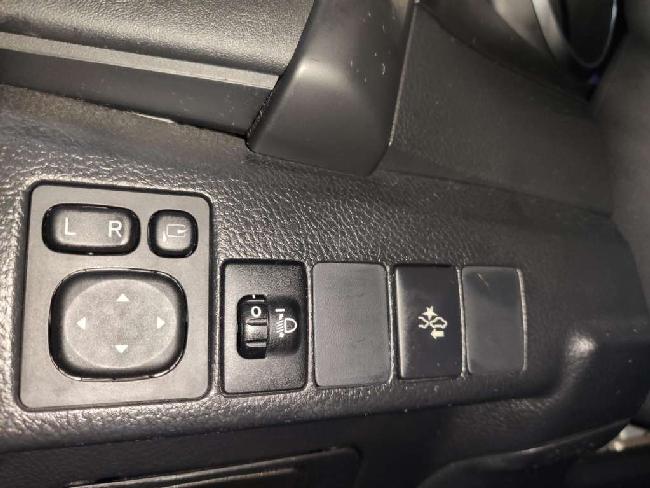 Toyota Auris Hybrid 140h Advance ocasion - Only Cars Sabadell