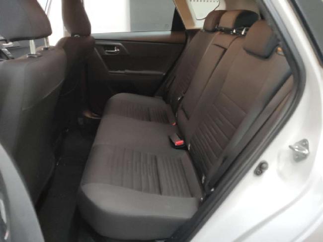 Toyota Auris Hybrid 140h Advance ocasion - Only Cars Sabadell