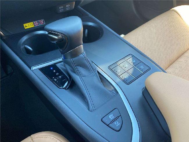Lexus Ux 200 Suv Lury 2.0 L Hbrido (2wd) ocasion - Lexus Madrid