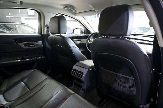 Jaguar Xf 2.0i4d Portfolio Aut. 180 ocasion - Automotor Dursan
