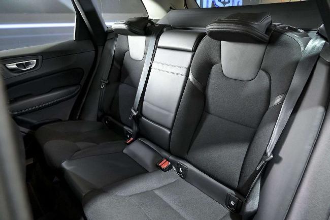 Volvo Xc60 Xc-60 2.0 B4 D Awd Momentum Auto ocasion - Automotor Dursan