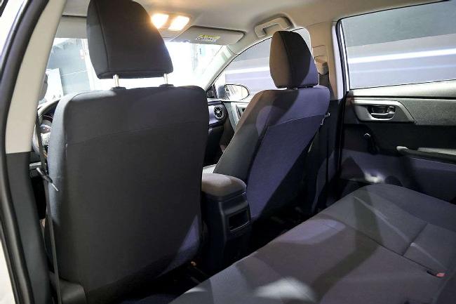 Toyota Auris 1.8 140h Hybrid Business ocasion - Automotor Dursan