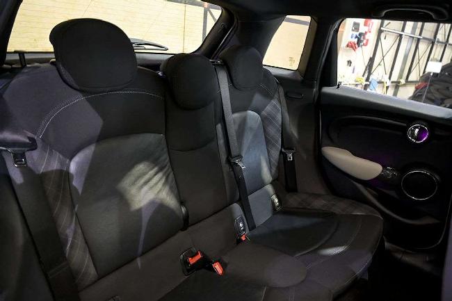 Mini Cooper 5 Puertas Automatico ocasion - Automotor Dursan