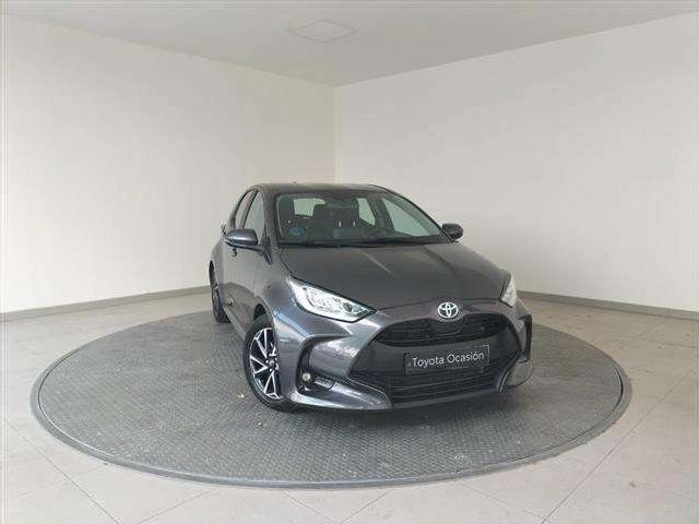 Toyota Yaris 120h 1.5 Style ocasion - Kobe Motor