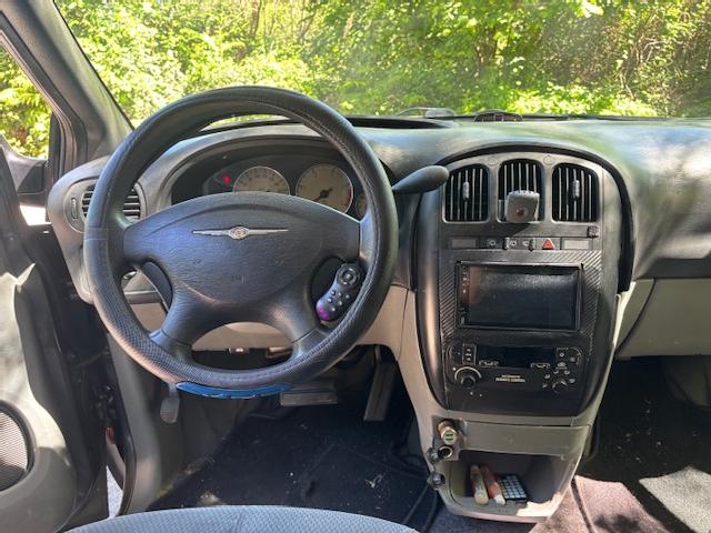 Chrysler Voyager 2.8 Crd 150 Cv 7 Plazas ocasion - VEHICULOS DE OCASION