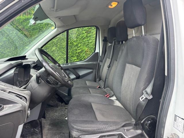 Ford Transit Custom L1-h1 130 Cv ocasion - VEHICULOS DE OCASION