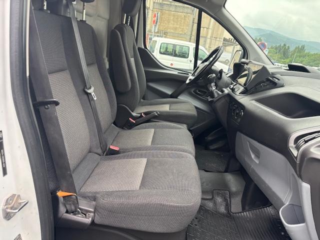 Ford Transit Custom L1-h1 130 Cv ocasion - VEHICULOS DE OCASION