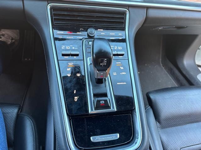 Porsche Panamera Hybrido Enchufable 462 Cv ocasion - VEHICULOS DE OCASION