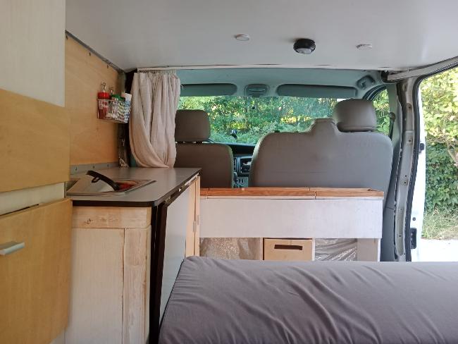 Renault Trafic 2.0 Dci 115 Furgon Vivienda Camperizada ocasion - VEHICULOS DE OCASION