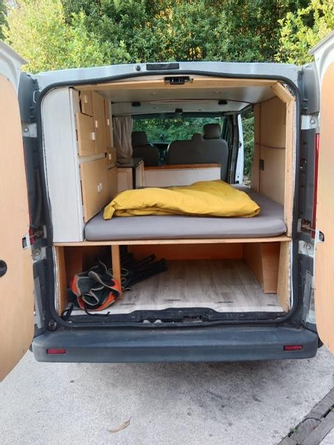 Renault Trafic 2.0 Dci 115 Furgon Vivienda Camperizada ocasion - VEHICULOS DE OCASION