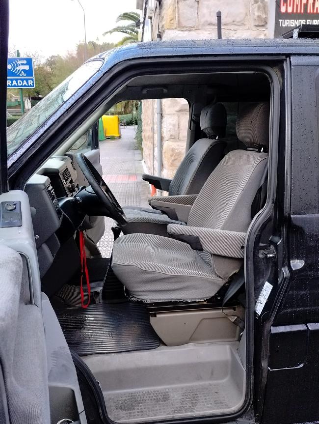 Volkswagen Multivan 2.5 Tdi 102 Cv Placa Solar ocasion - VEHICULOS DE OCASION