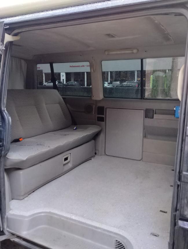 Volkswagen Multivan 2.5 Tdi 102 Cv Placa Solar ocasion - VEHICULOS DE OCASION