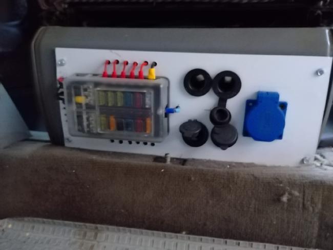 Volkswagen Multivan 2.5 Tdi 102 Cv Placa Solar ocasion - VEHICULOS DE OCASION