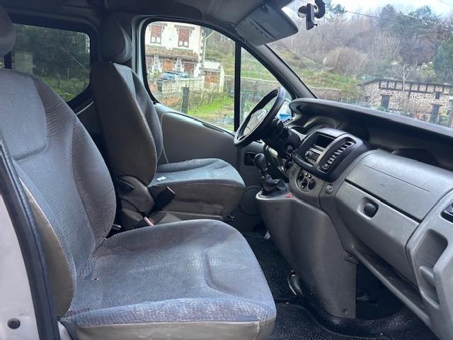 Renault Trafic Larga 2.5 Dci 140cv Motor Nuevo ocasion - VEHICULOS DE OCASION