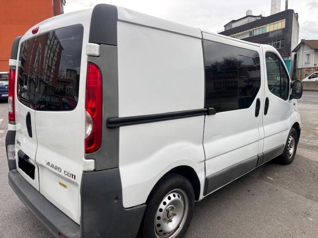 Renault Trafic 2.0 Dci 115 Passenger Camper ocasion - VEHICULOS DE OCASION