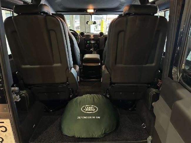 Land Rover Defender Land Rover 90 Autobiography ocasion - Box Sport