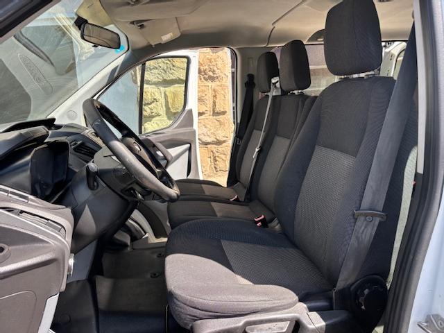 Ford Transit Custom 2.0 Tdi 9 Plazas ocasion - VEHICULOS DE OCASION