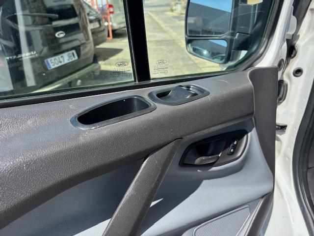 Ford Transit Custom 2.0 Tdi 9 Plazas ocasion - VEHICULOS DE OCASION