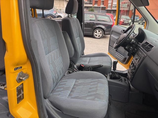 Ford Tourneo Connect Minusvalidos 1.8 Tdci 90 ocasion - VEHICULOS DE OCASION