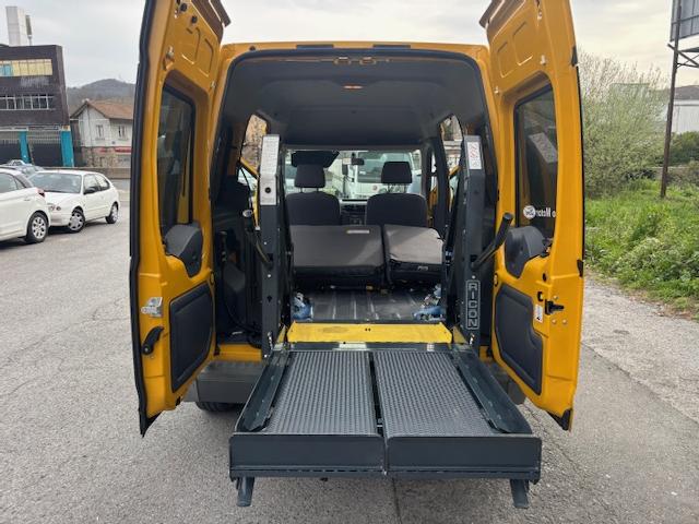 Ford Tourneo Connect Minusvalidos 1.8 Tdci 90 ocasion - VEHICULOS DE OCASION
