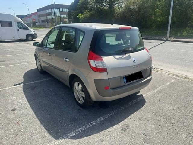 Renault Scenic 1.6 I 115 Cv ocasion - VEHICULOS DE OCASION