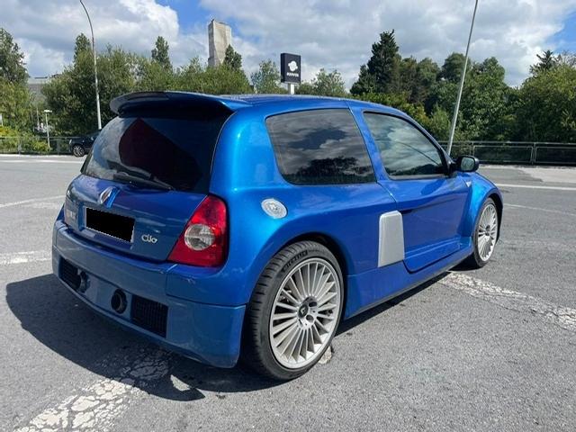 Renault Clio Sport Team Replica 3.0 V-6 ocasion - VEHICULOS DE OCASION