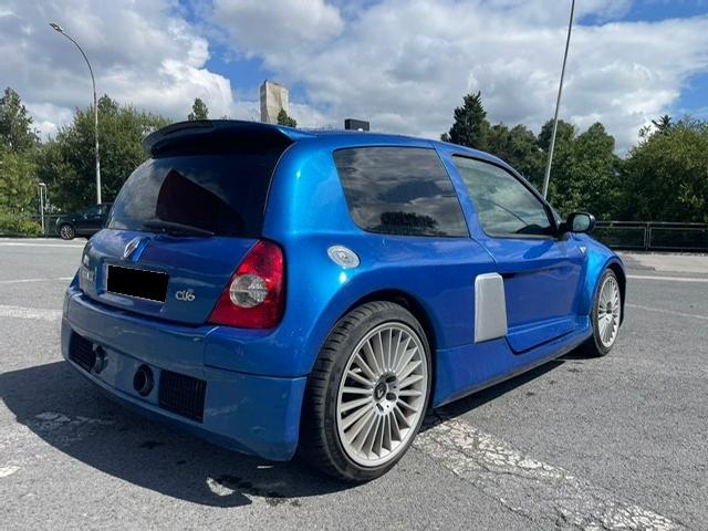 Renault Clio Sport Team Replica 3.0 V-6 ocasion - VEHICULOS DE OCASION