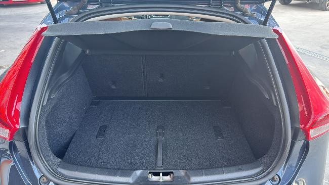 Volvo V40 Cross Country 2.0 D2 *piel*gps* ocasion - Granada Wagen